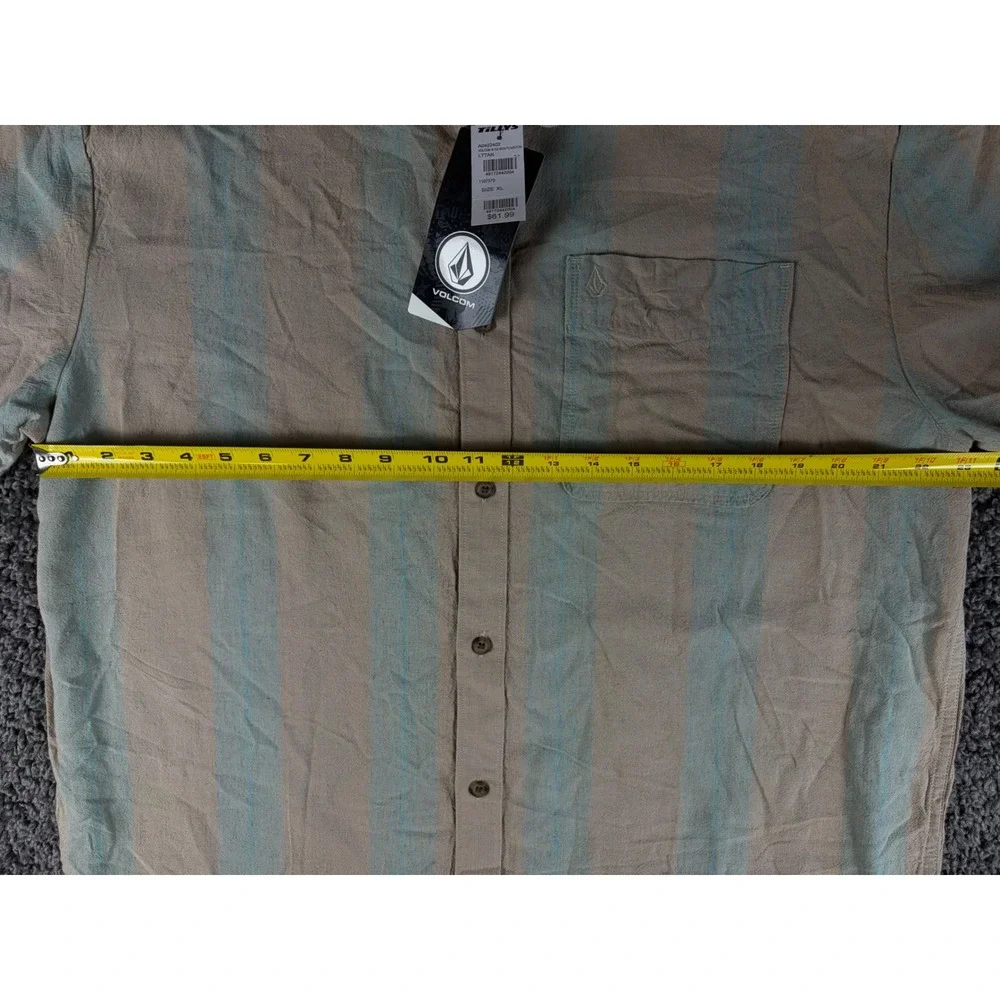 Volcom Flaxston Mens XL Short Sleeve Button Up Shirt Tan Blue Striped A0422402